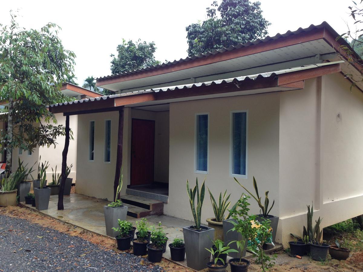 Hotel Baan Suan Tondin Satun Exterior foto